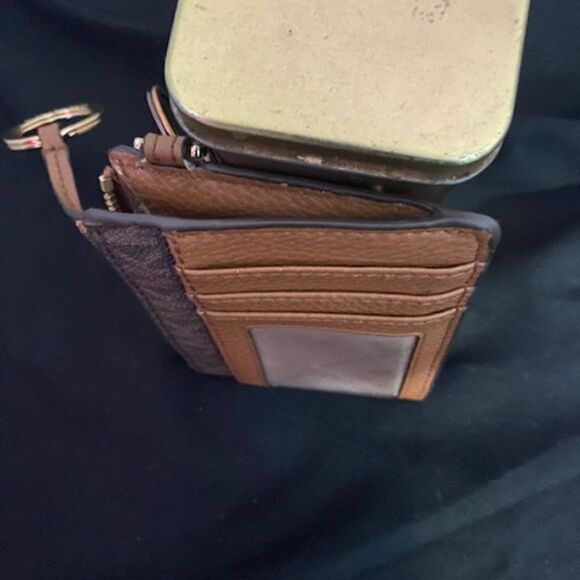 Michael Kors Jet Set Studded Coin wallet - Picture 3 of 7